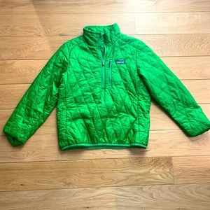 XS green Patagonia down quarter zip